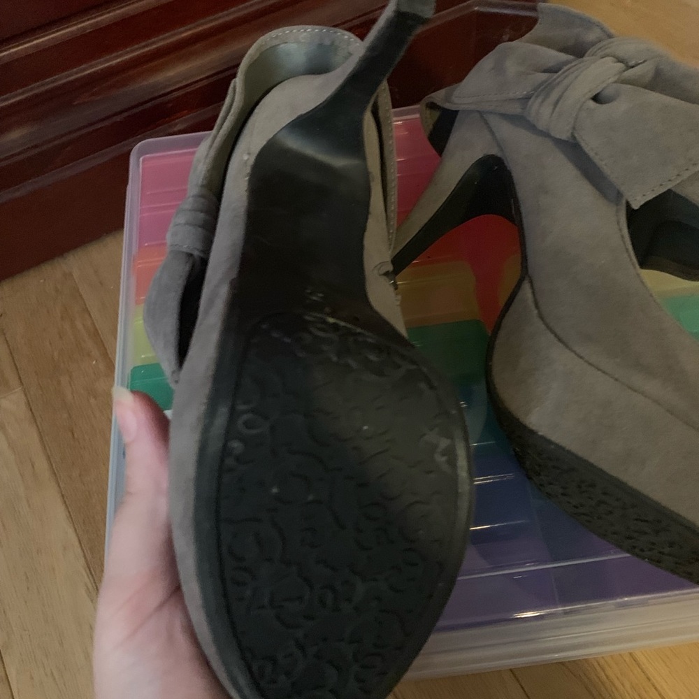 Heels - Picture 6 of 6